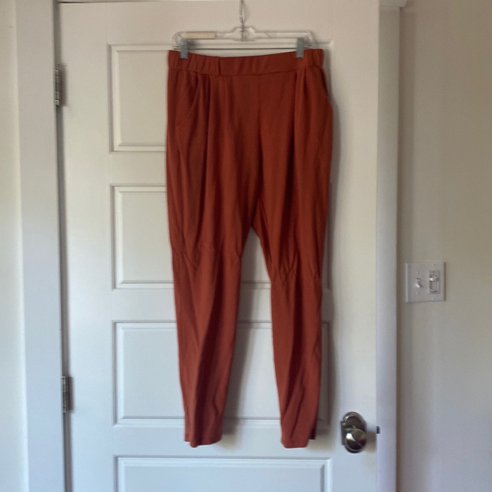 High waisted pants